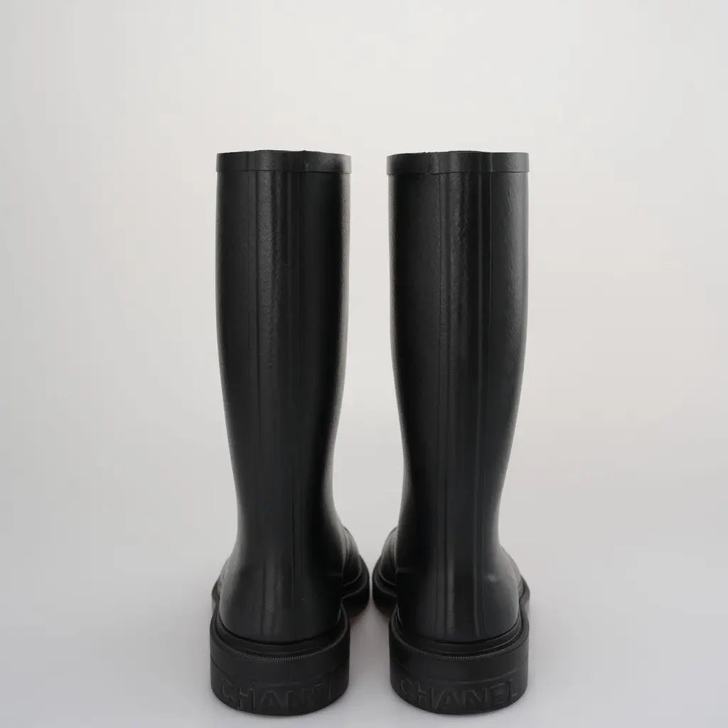 Elegant women’s rain boots