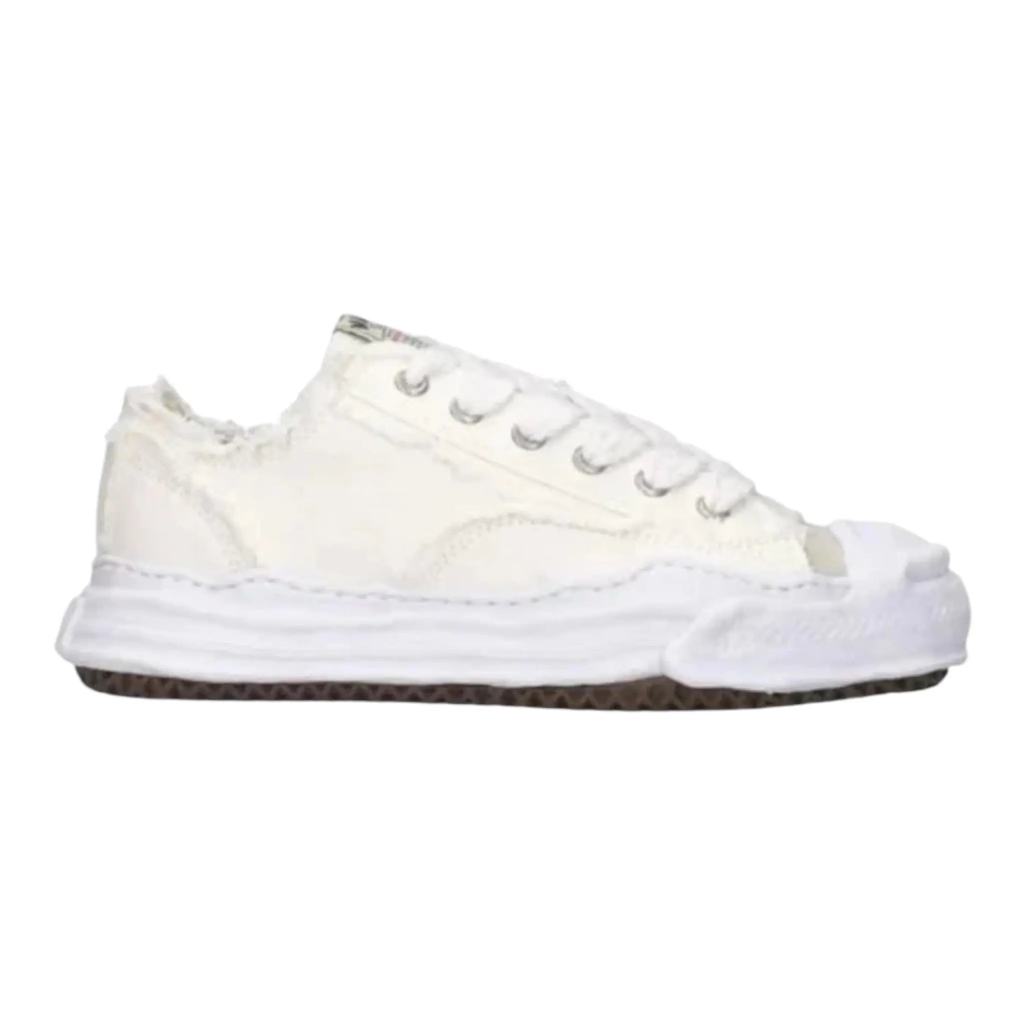 LOW TOP SNEAKER Dripflare