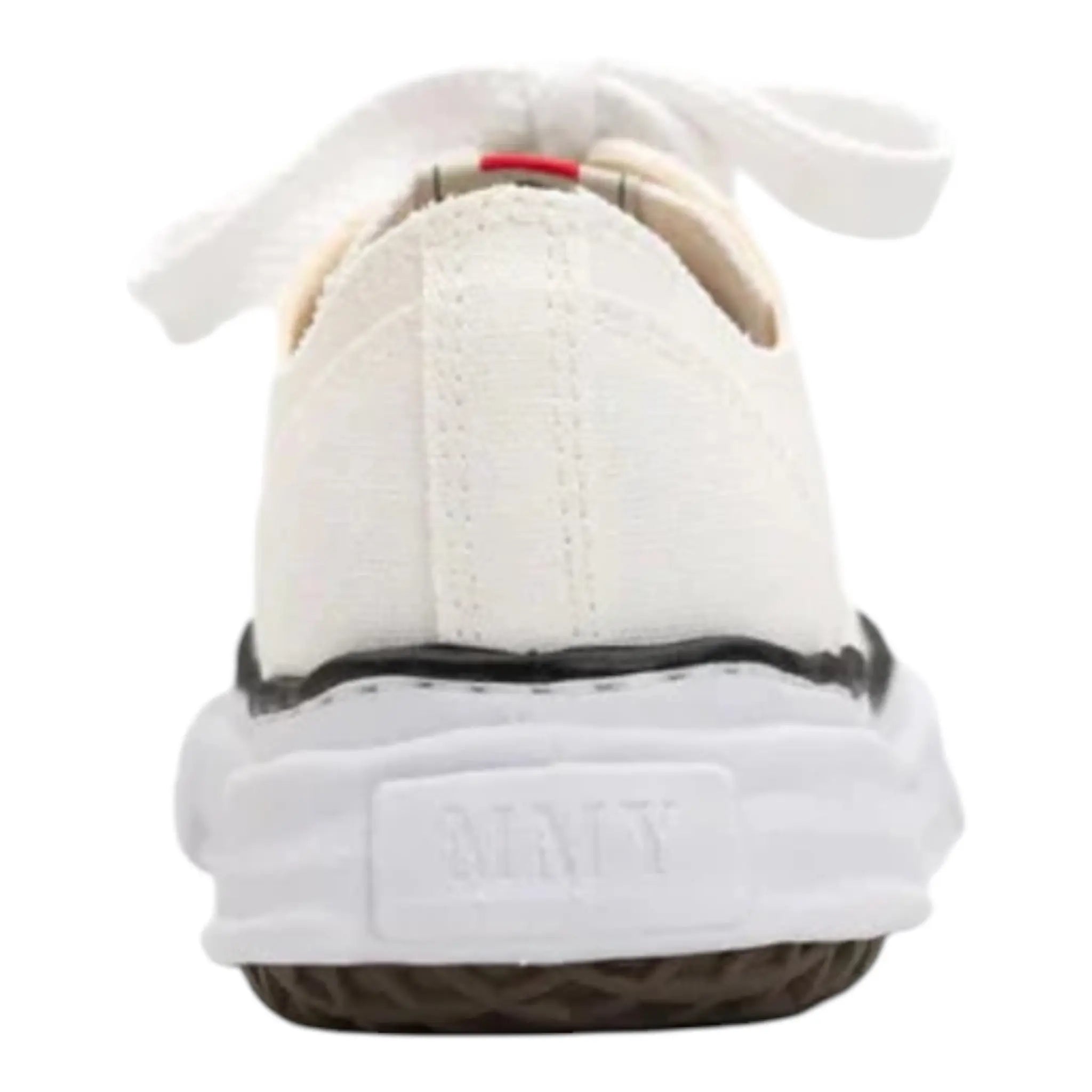 LOW TOP SNEAKER Dripflare