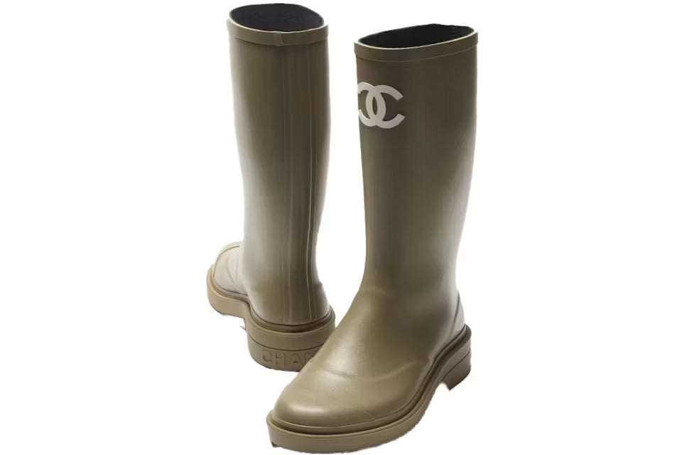 Elegant women’s rain boots