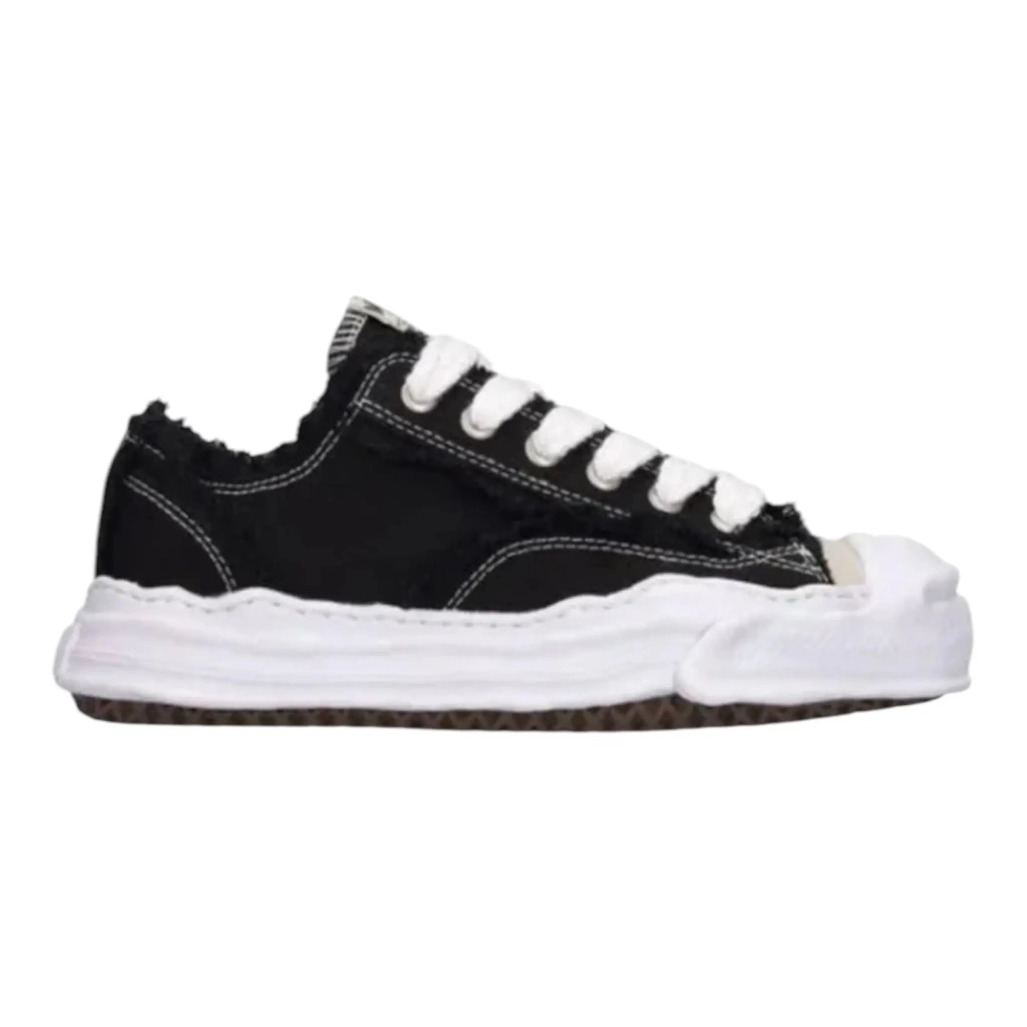 LOW TOP SNEAKER Dripflare