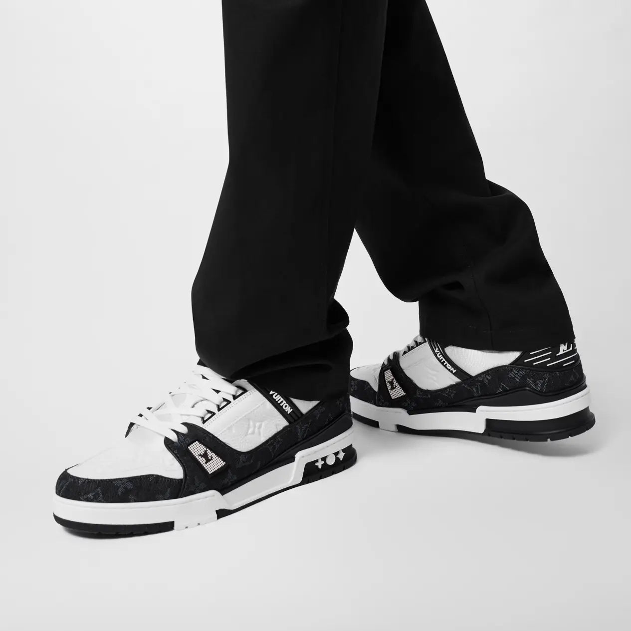 Lou Sneaker Dripflare